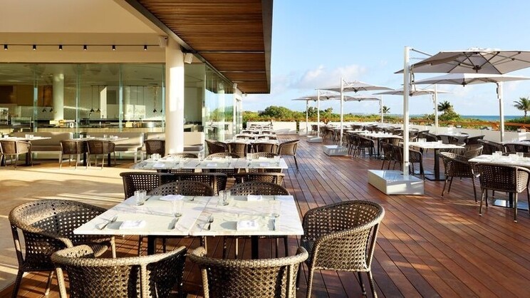 Family Selection at Grand Palladium Select Costa Mujeres